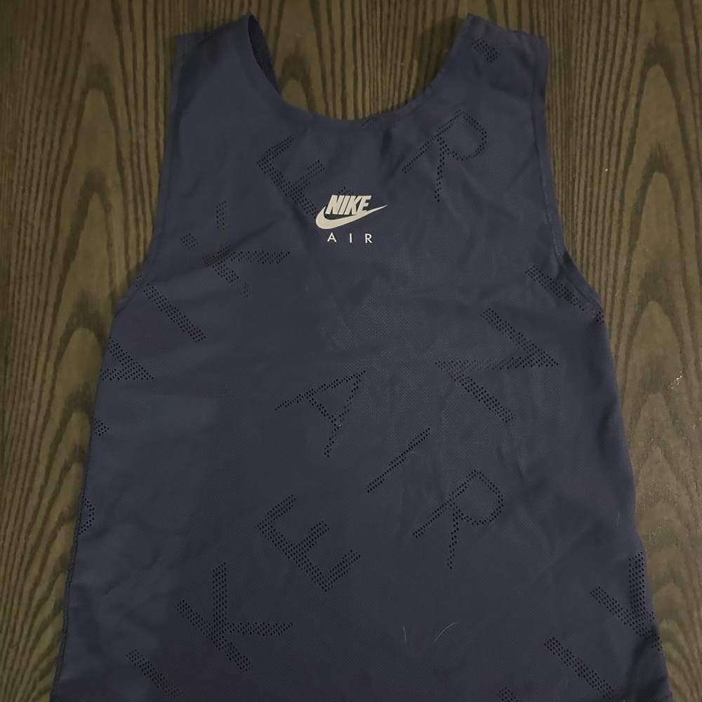 Lightweight Nike Air Women's Navy Tank Top